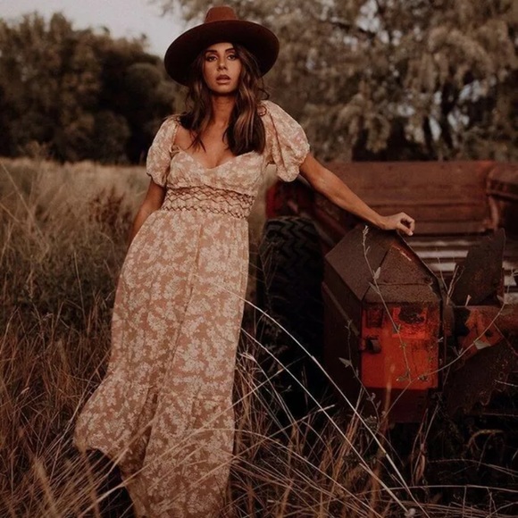 Free People Dresses & Skirts - Free People Ellie Printed Maxi Dress